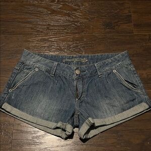 American Eagle Outfitters Women's Classic Blue Jean Shorts